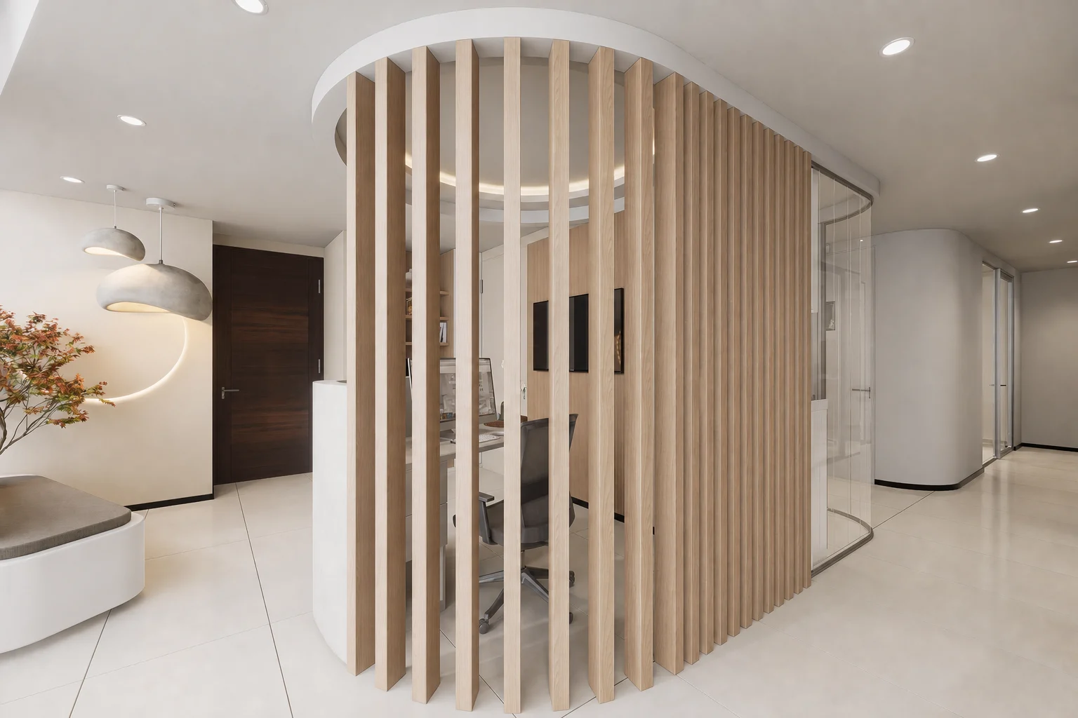 Celosía curva de madera de la circulación de la Clínica Dental/Estética en Machalí — Grupo Lecaros