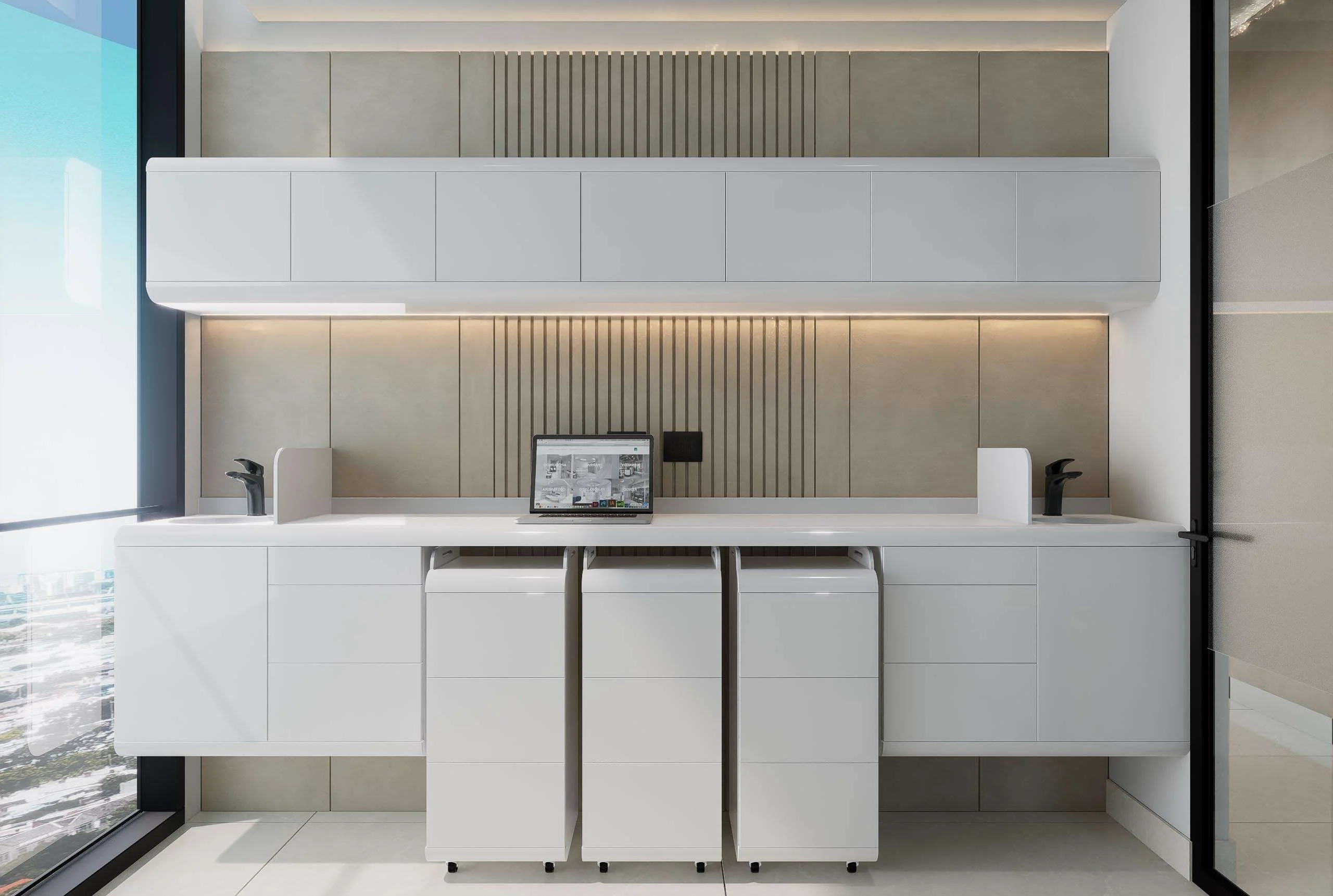 Mueble de trabajo con equipamiento junto al ventanal de la Clínica Dermatológica en Machalí — Grupo Lecaros