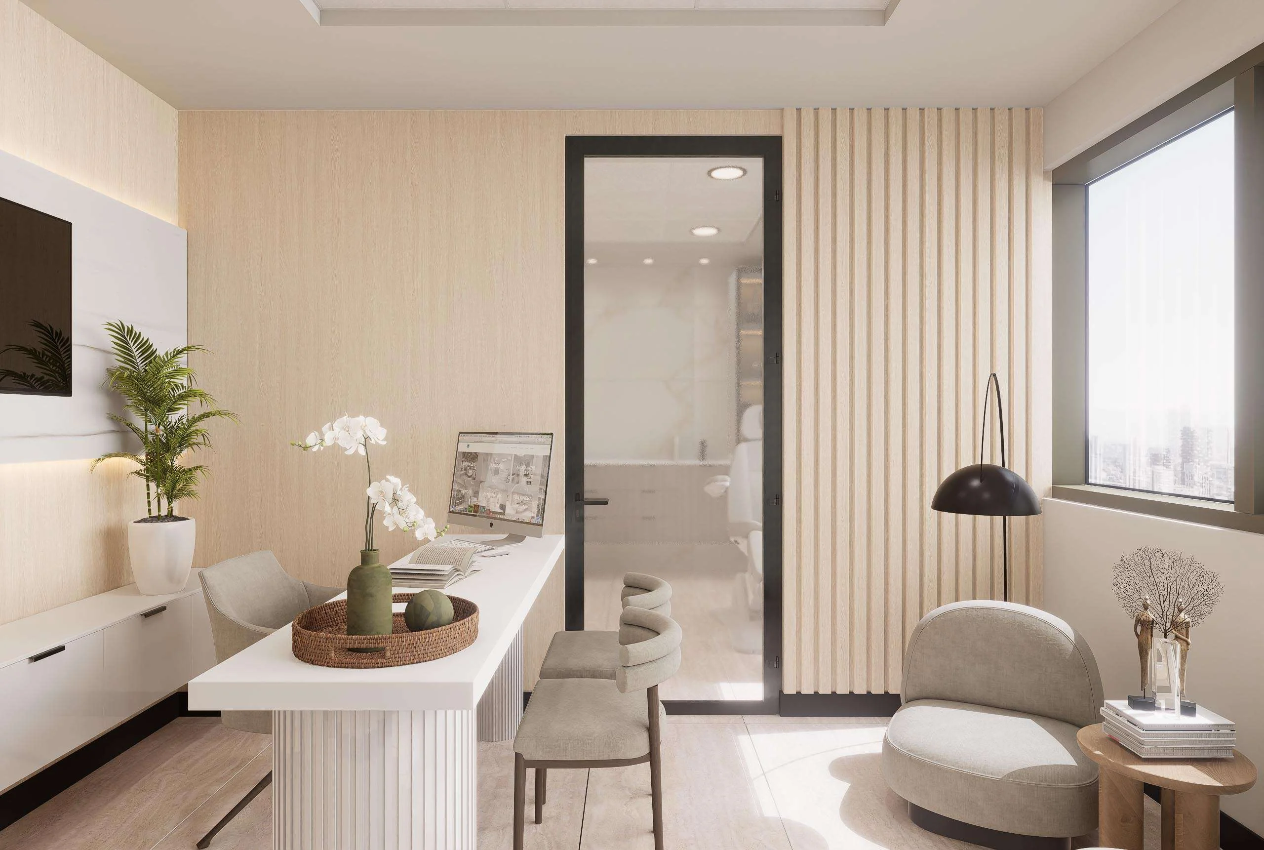 Sala de trabajo con ventanal y vista a la ciudad de la Clínica Dermatología en Las Condes — Grupo Lecaros